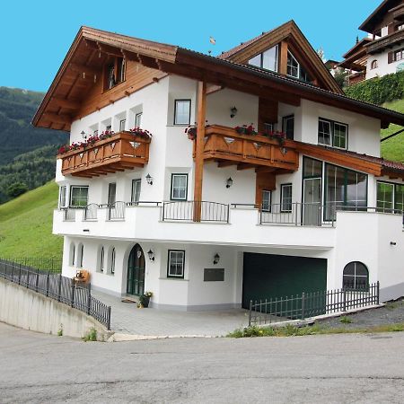 Modern Apartment In Hochgallmigg With Balcony 외부 사진