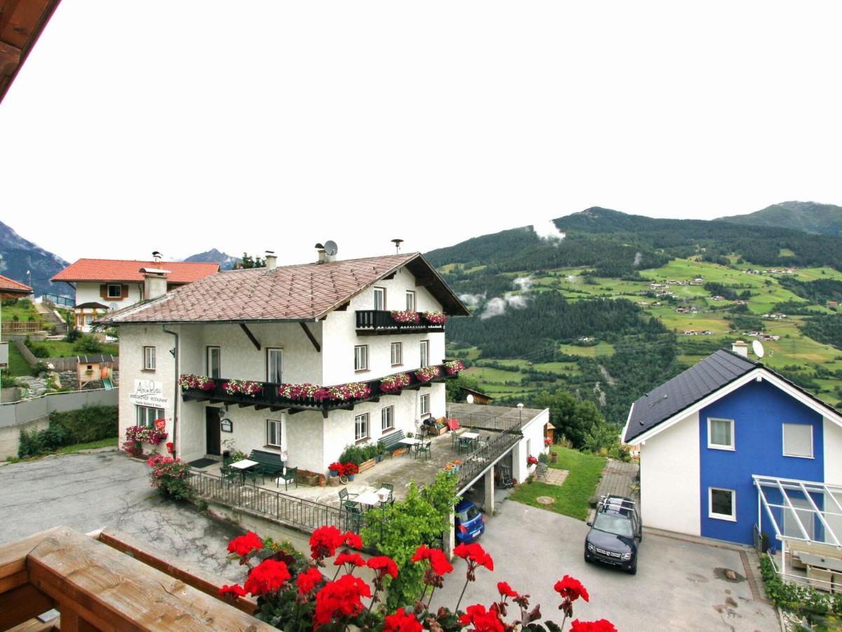 Modern Apartment In Hochgallmigg With Balcony 외부 사진