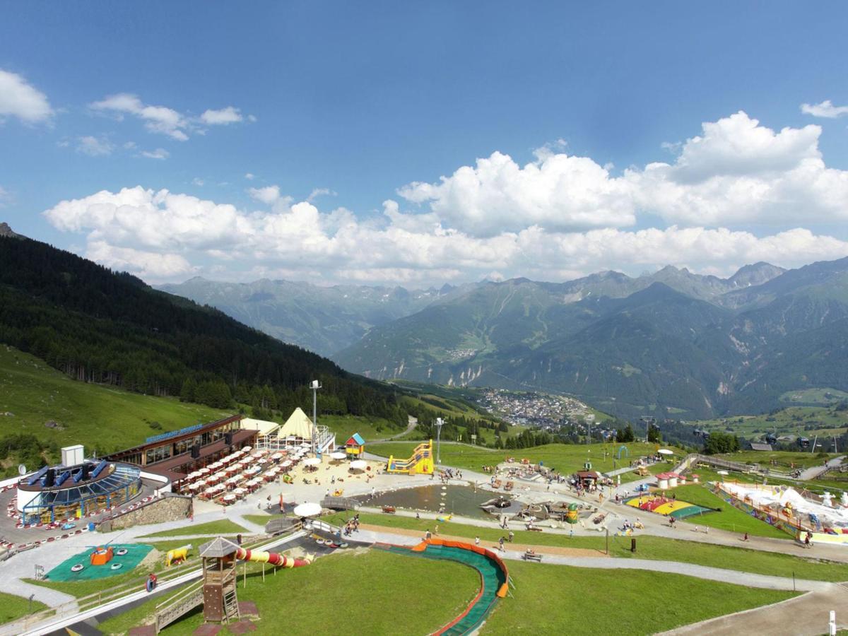 Modern Apartment In Hochgallmigg With Balcony 외부 사진